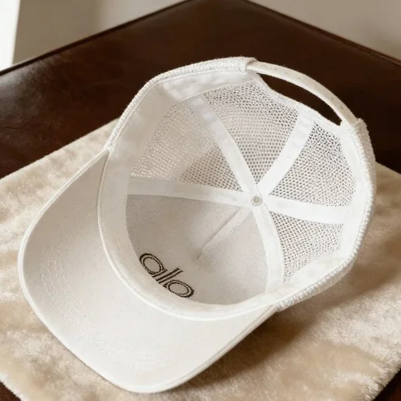 Alo Yoga White Trucker Hat with Black Embroidered Logo - Picture 4 of 4